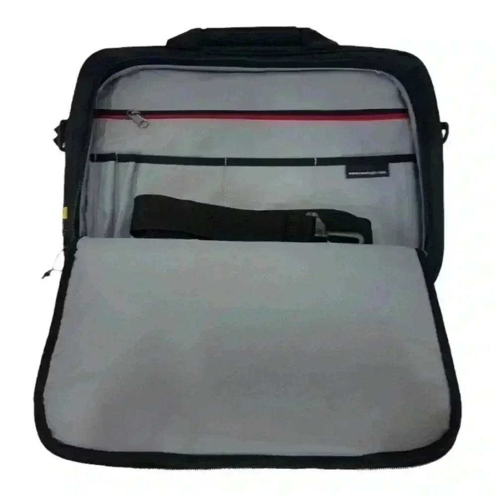 Case Logic 15-Inch Laptop and Tablet Briefcase Black New With Tags